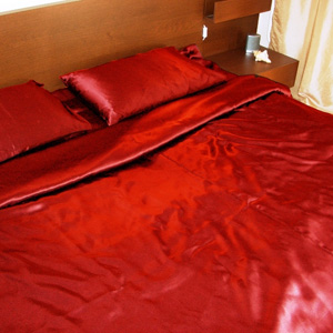 Комплект постельного белья "Горячий красный"